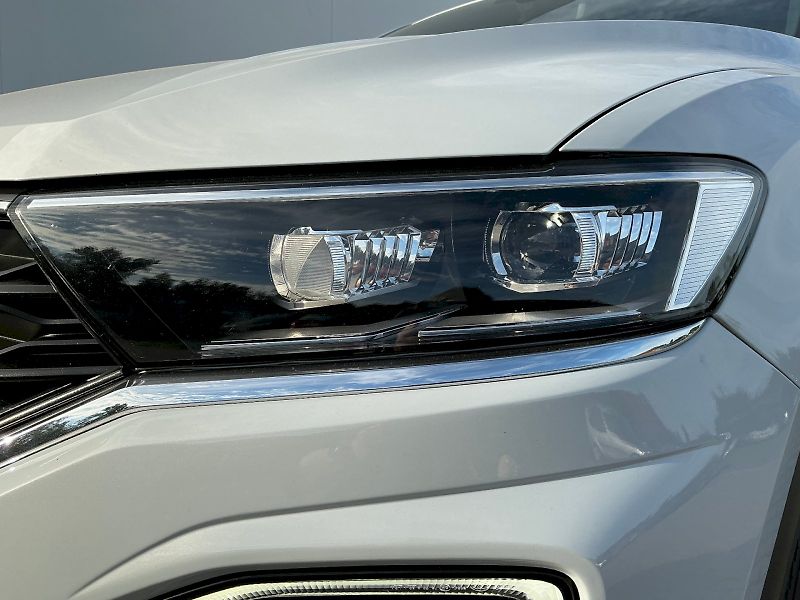 Volkswagen T-Roc (2022) 2.0 TDI DSG Sport - fotka 9 z 31