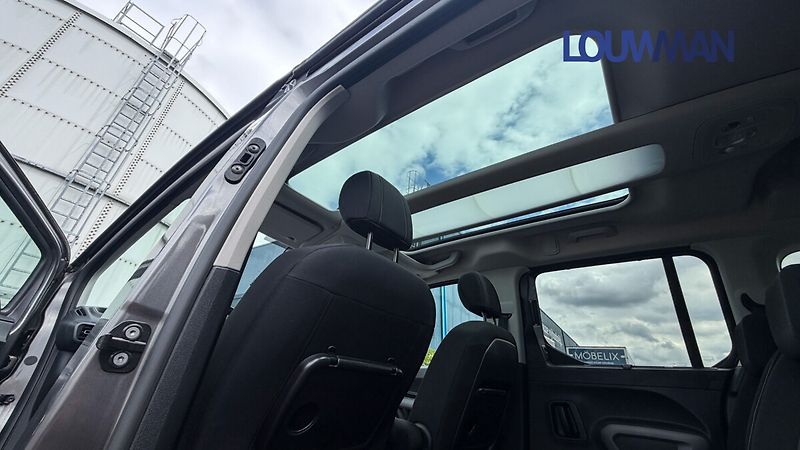 Toyota ProAce City Verso 1.2T 8AT FAMILY COMFORT - fotka 22 z 26
