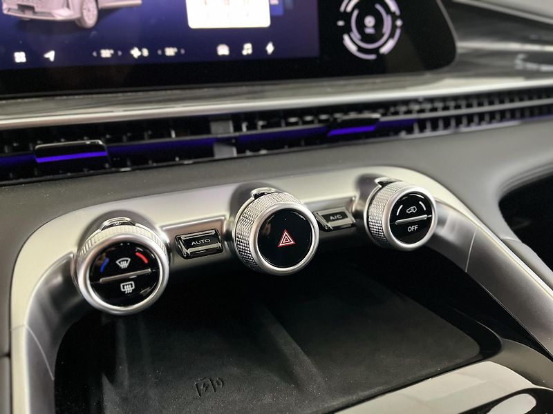 Omoda 9 PHEV (2026) PREMIUM - fotka 22 z 34