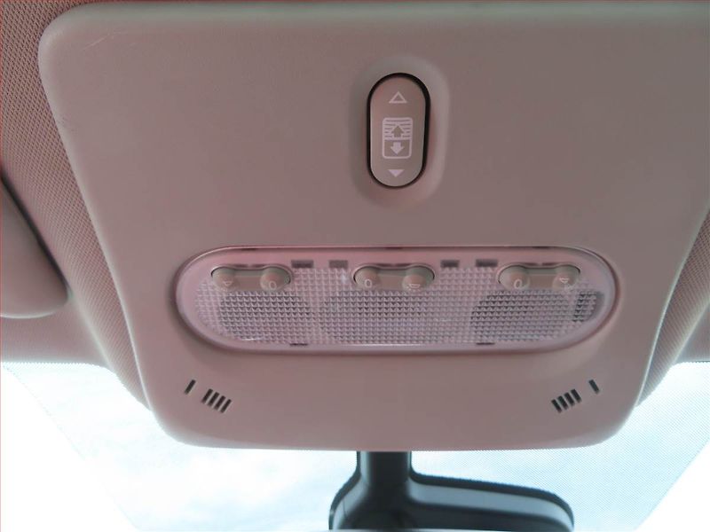 Nissan Qashqai (2017) N-Connecta 1.2 DIG-T, Automat - fotka 22 z 24