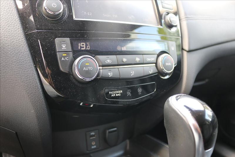 Nissan X-Trail 2,0 1. Maj.ČR, AWD,DSG,TAŽNÉ - fotka 31 z 56