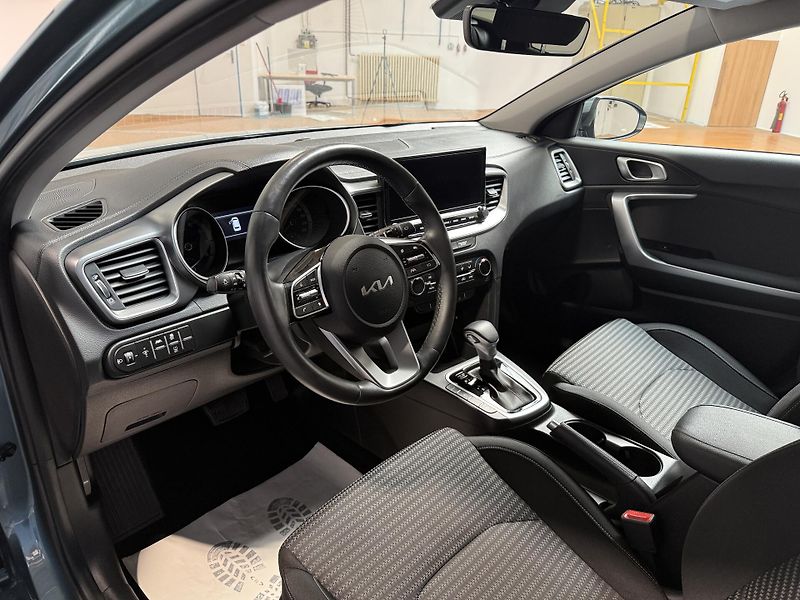 Kia Ceed 1.5 T-GDI 118kW Top SW DCT - fotka 6 z 14