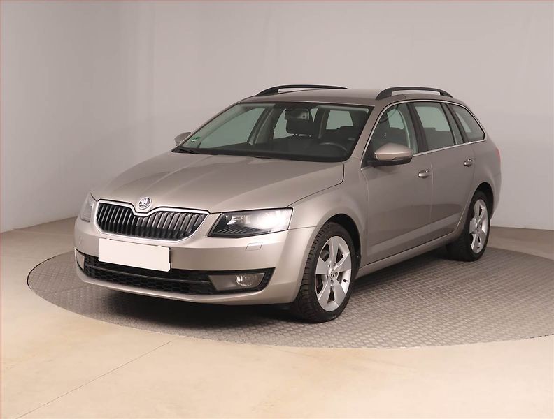 Škoda Octavia (2013) Elegance 1.6 TDI, Automat - fotka 2 z 16