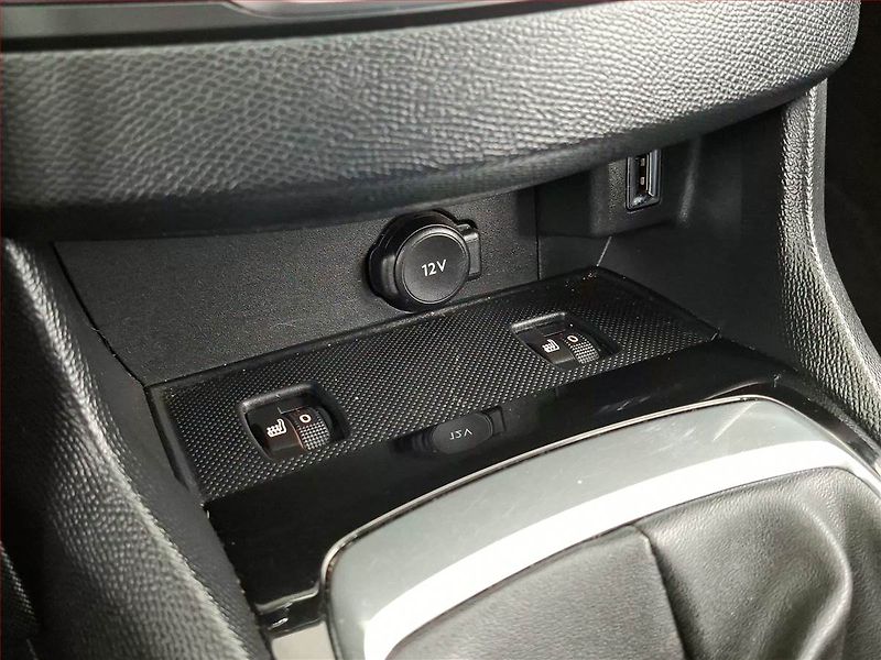 Peugeot 308 (2021) 1.5 BlueHDi, Tempomat - fotka 15 z 19
