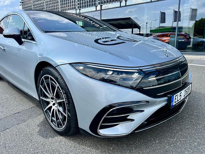 Mercedes-Benz EQS 580 4MATIC AMG linie - fotka 5 z 36