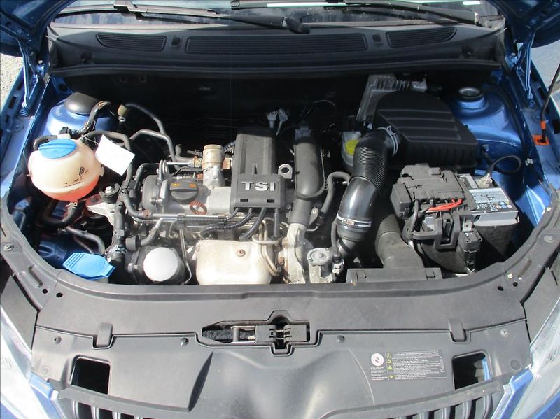 Škoda Fabia 1,2 TSI,aut.klima,serv.kniha, - fotka 23 z 36