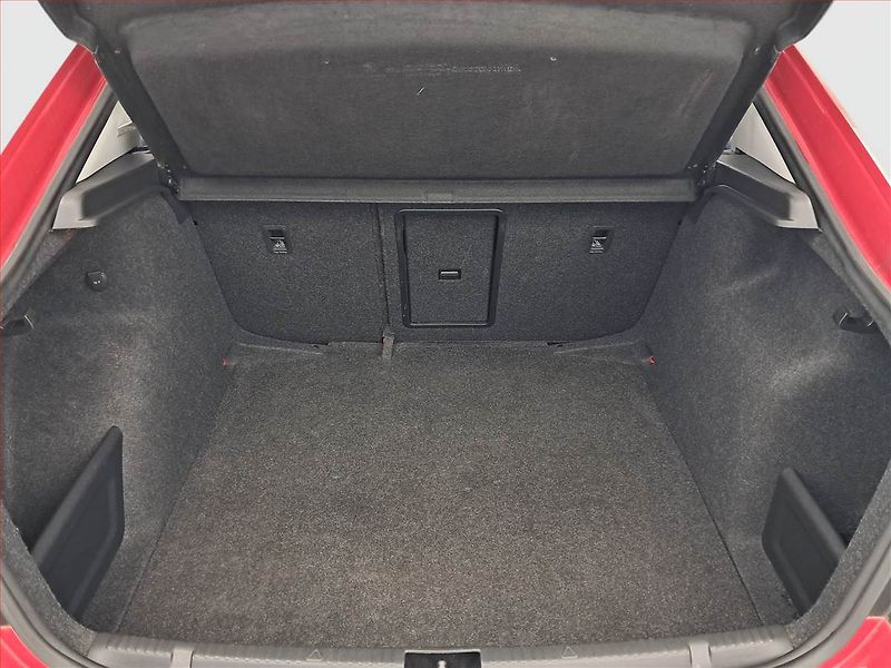 Škoda Rapid (2017) 1.0 TSI, Serv.kniha, Navi - fotka 14 z 17