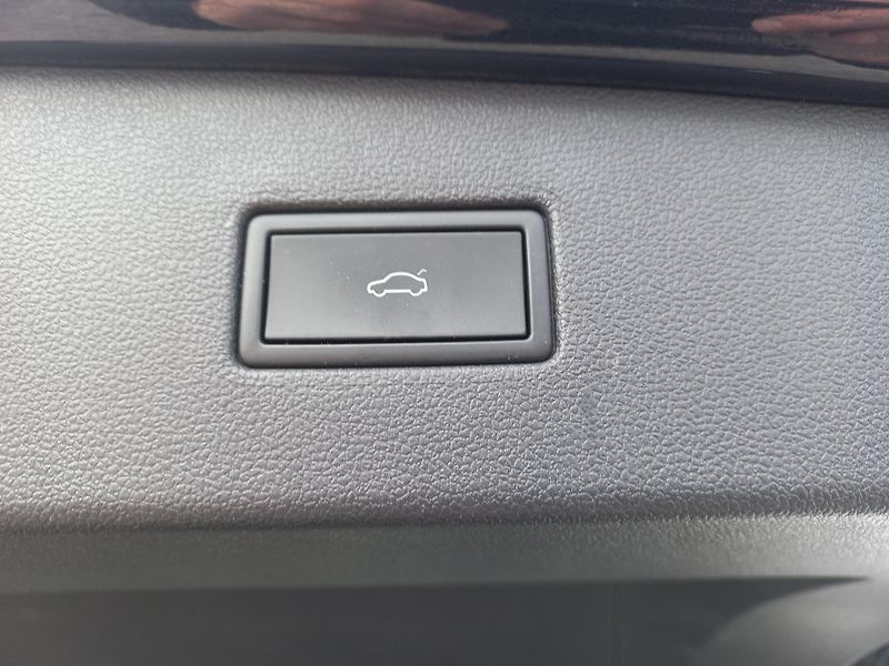 Volkswagen Tiguan (2024) 2.0TDi 110kW DSG ČR DPH - fotka 13 z 21