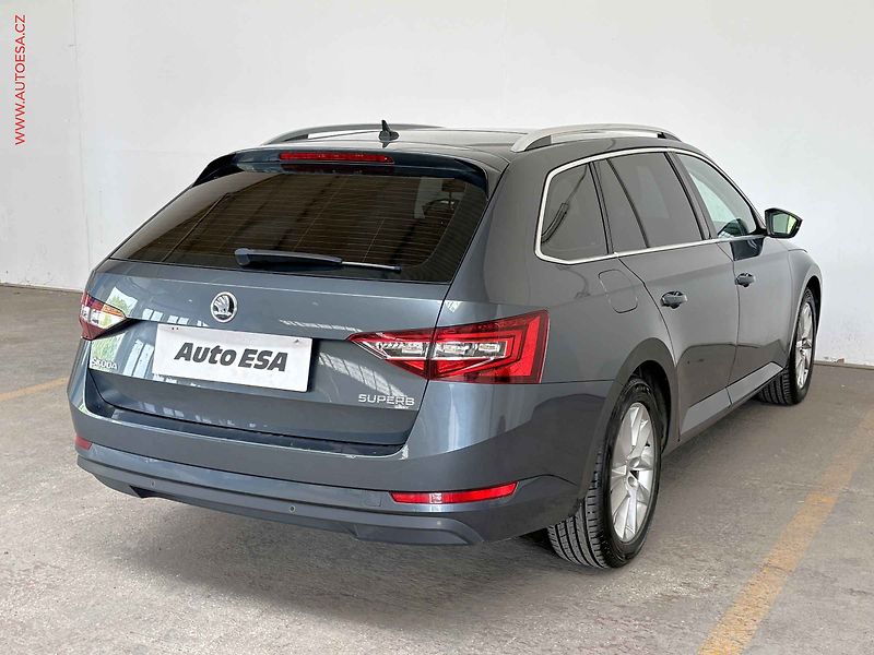 Škoda Superb (2019) 1.5TSi, Ambition, DSG, bixen - fotka 4 z 18