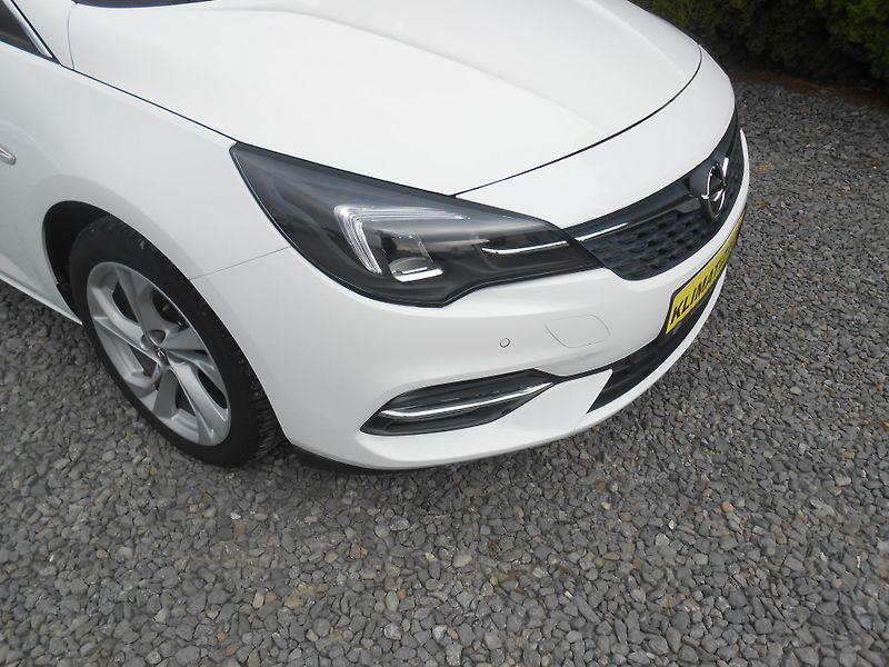 Opel Astra 1.2,KAMERA,NAVI,62TKm - fotka 13 z 38