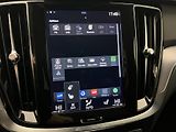 Volvo V60 B4 MOMENTUM AUT  - náhled 33