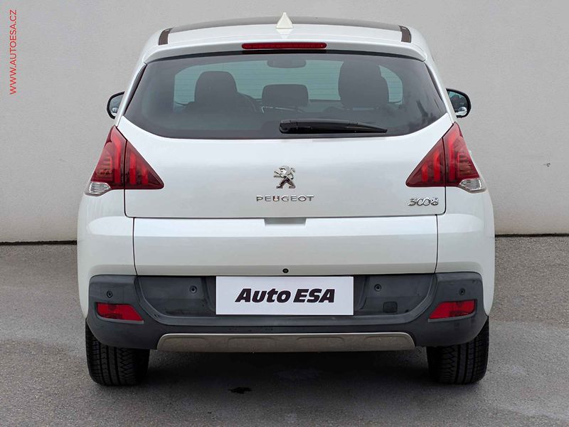 Peugeot 3008 (2014) 2.0 HDi, Allure, AT, navi - fotka 5 z 18