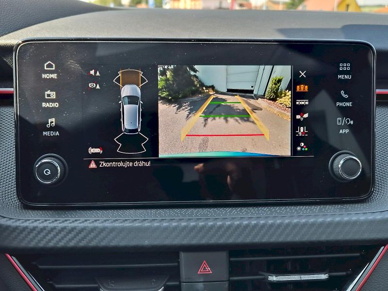 Škoda Scala (2025) Monte Carlo 1.0TSi 85kW 6°manu - fotka 26 z 30