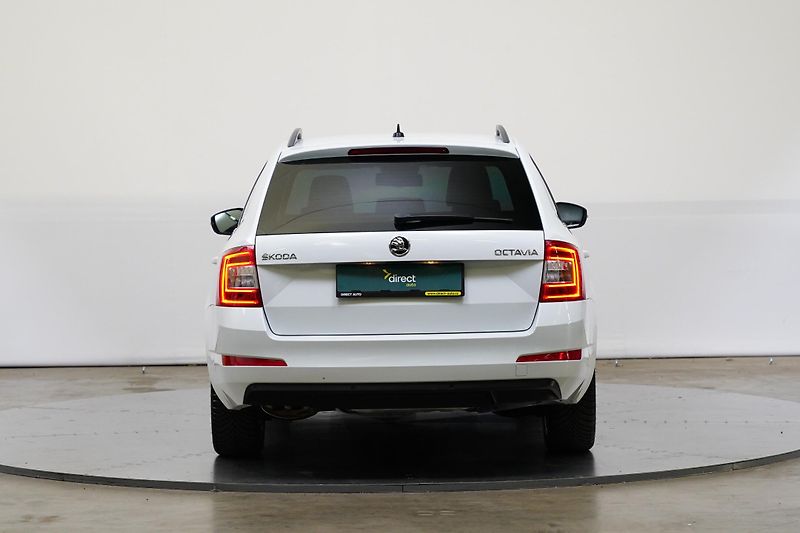 Škoda Octavia - fotka 6 z 25