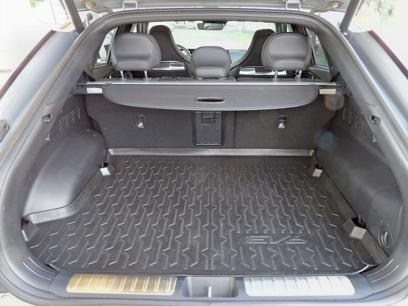 Kia EV6 GT 4x4 430kW 77,4kWh SoH 95,5% - fotka 23 z 28