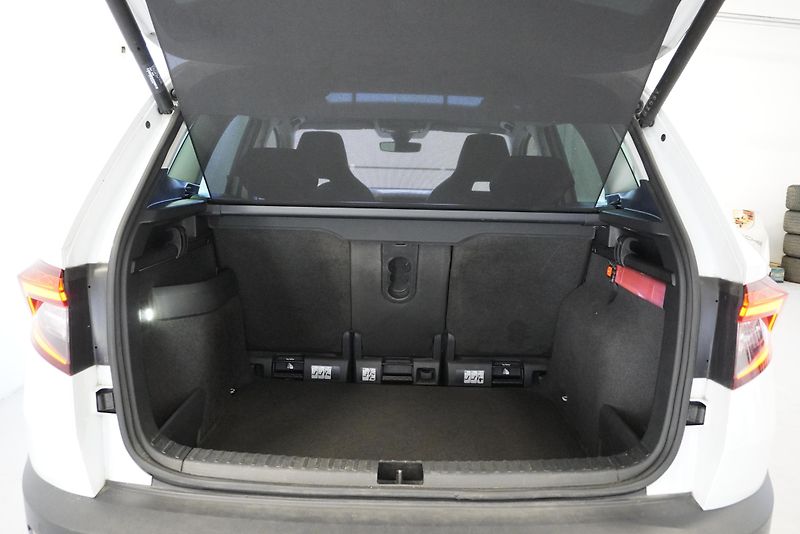 Škoda Karoq (2018) 1.5i 110 kW STYLE AUTOMAT - fotka 27 z 37