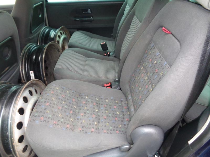 Seat Alhambra 1,9 TDI  4x4 - fotka 13 z 15