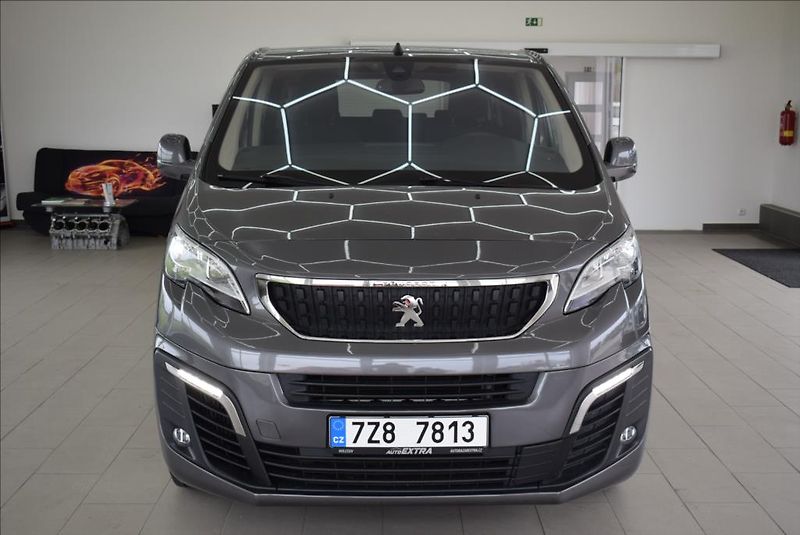 Peugeot Traveller 2,0 HDi, 8-míst, NAVIGACE - fotka 2 z 33