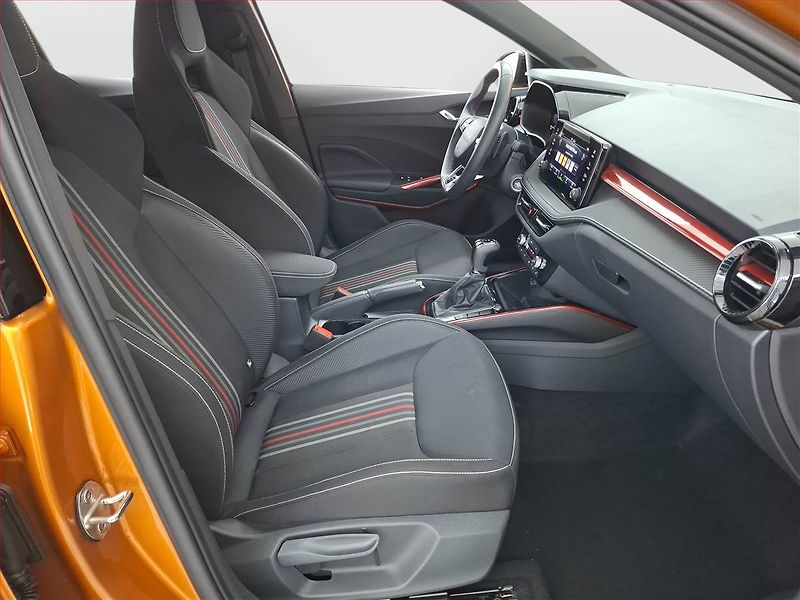 Škoda Fabia (2025) 1.0 TSI, MONTE CARLO, AUTOMAT - fotka 9 z 23