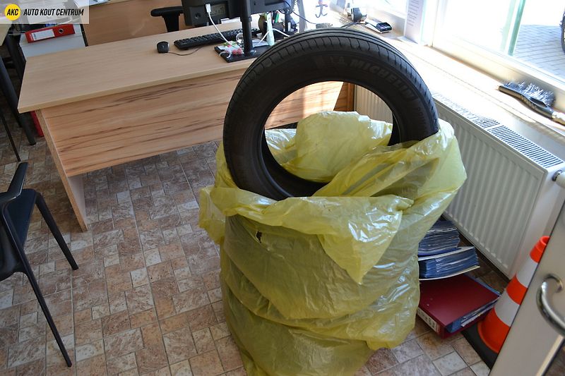 Hyundai i30 FB 1.0T-GDI COMFORT ALU16 - fotka 53 z 54