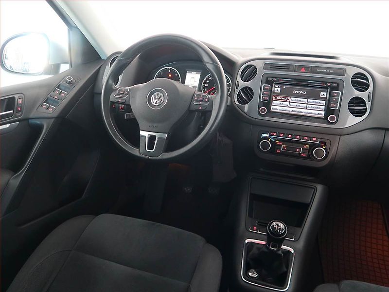 Volkswagen Tiguan (2012) Sport&Style 2.0 TDI, 4X4 - fotka 7 z 14