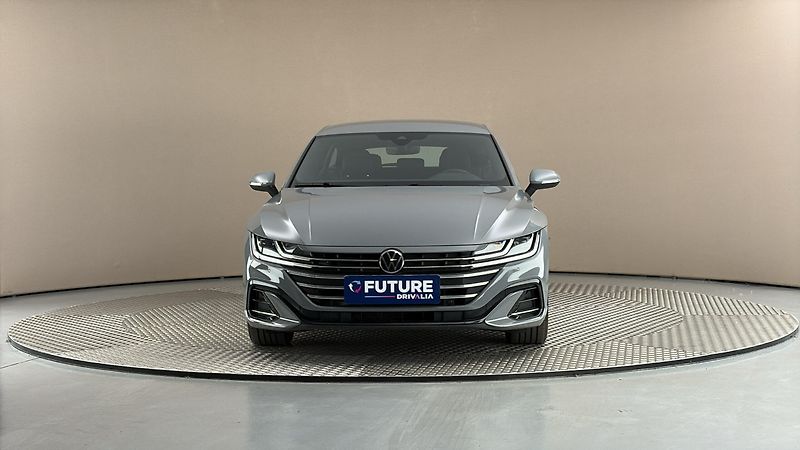 Volkswagen Arteon 2.0 TDI DSG R-Line Shooting Br - fotka 3 z 28