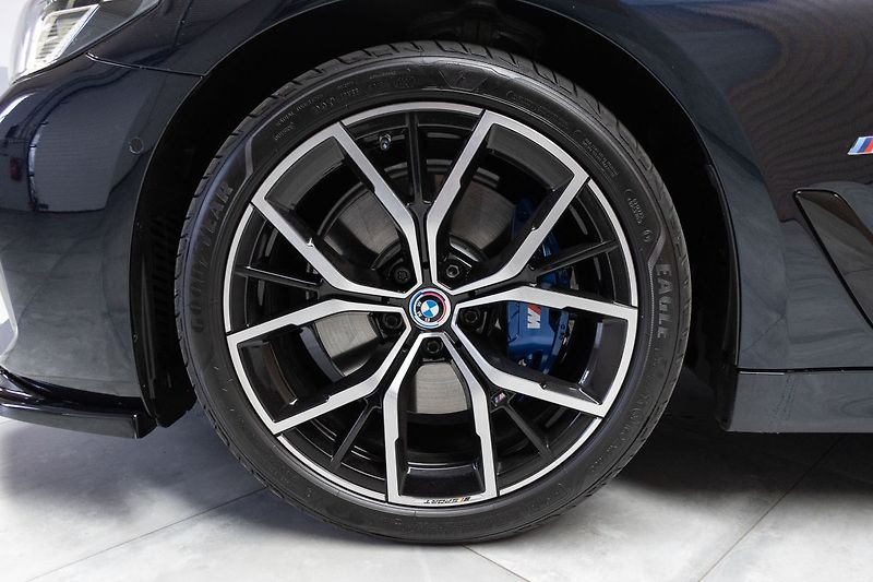 BMW Řada 5 520d xD ///M*ZÁRUKA*TAŽNÉ*ČR* - fotka 37 z 42