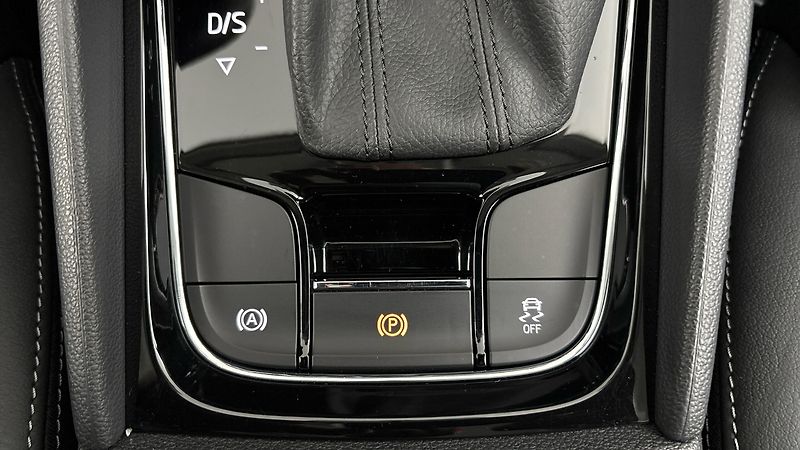 Škoda Kodiaq 2.0 TDI DSG 4x4 Style - fotka 23 z 30