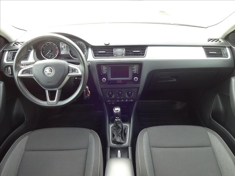 Škoda Rapid 1.2TSI 66kW - fotka 34 z 46