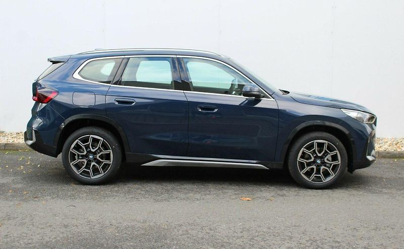 BMW X1 sDrive18d - fotka 5 z 11