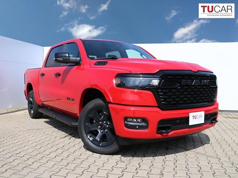 Dodge RAM (2025) 1500 BigHorn 3.0 TwinTurbo - fotka 2 z 41