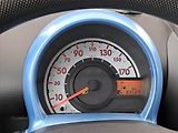 Peugeot 107 (2011) 1.0, nová STK, jezdí skvěle - náhled 11