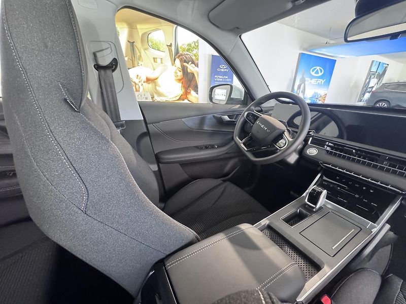 Chery Tiggo 4 HEV (2026) 1,5 COMFORT - fotka 12 z 18