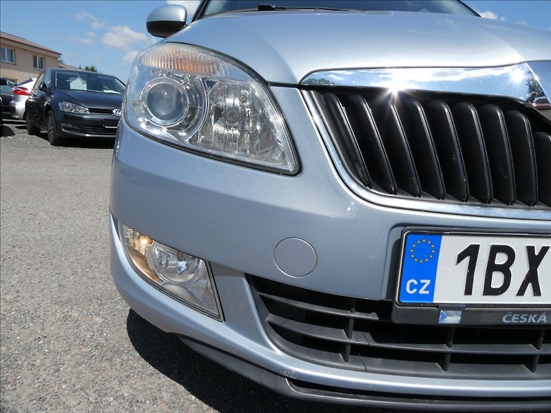 Škoda Fabia 1,2 Tsi 63kW SPORT,digi.klima - fotka 5 z 36