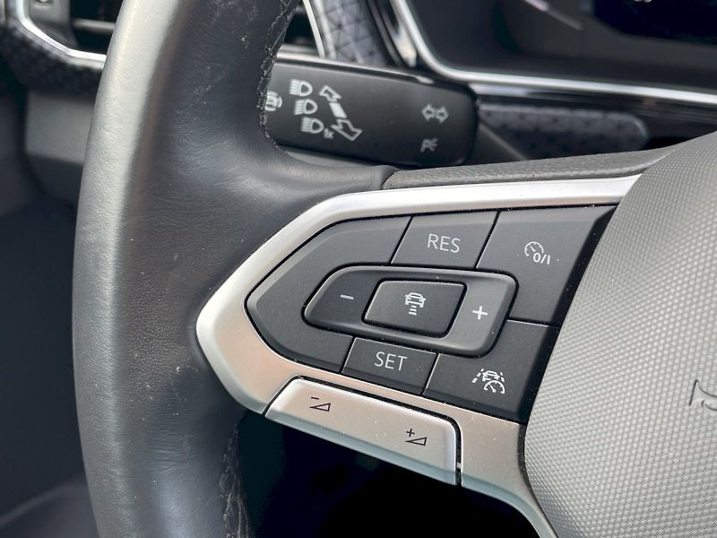 Volkswagen T-Cross (2023) 1.0 TSI 81 kW Style Plus - fotka 8 z 30
