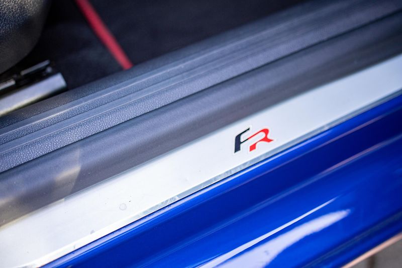 Seat Leon (2019) Koupeno nové v ČR / 1. maj. - fotka 16 z 21