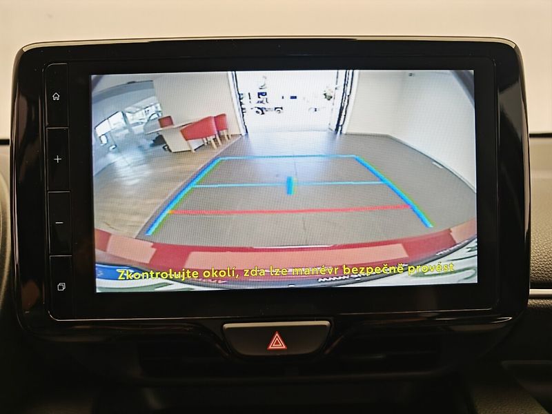 Toyota Yaris 1.5 Hybrid Style - fotka 28 z 29