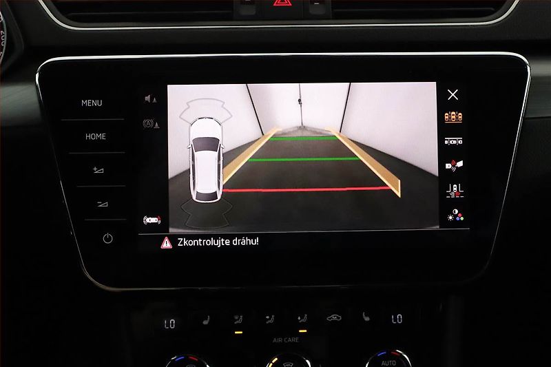 Škoda Superb (2017) 1.6 TDI, Navi, Xenony - fotka 16 z 20