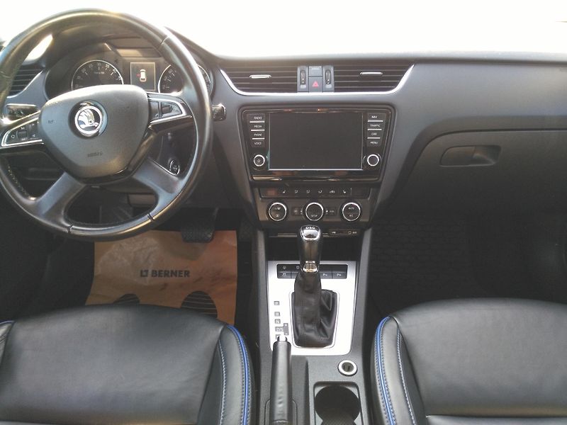 Škoda Octavia 1,6 TDI * DSG * /77 kW/ - fotka 11 z 40
