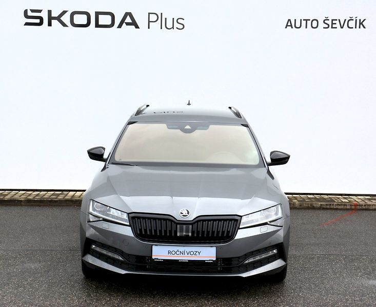 Škoda Superb (2024) Combi SportLine 2,0 TDI 147 kW - fotka 4 z 25