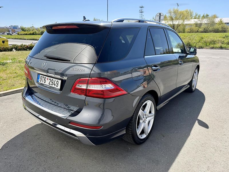 Mercedes-Benz Třídy M (2015) 350CDI 4M W166 AMG AIRMATIC ČR - fotka 6 z 27