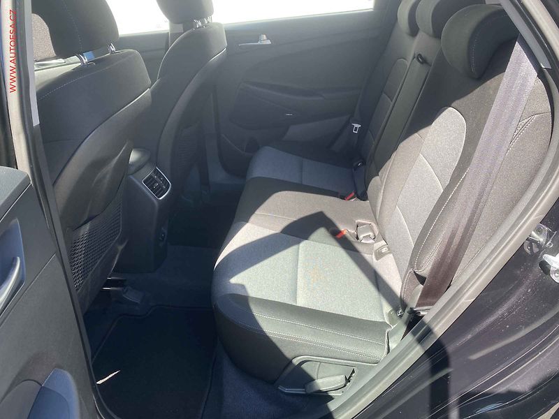 Hyundai Tucson (2020) 1.6 GDi, Trend, navi, kamera - fotka 10 z 19