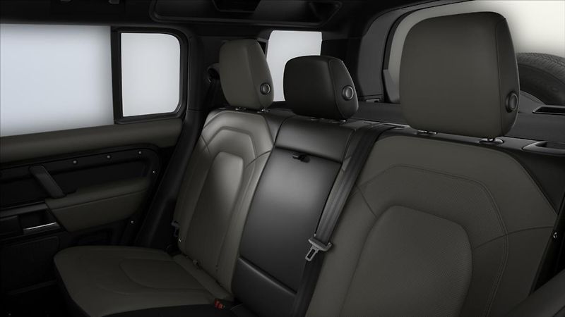Land Rover Defender (2026) 110 D200 S / OFF-ROAD - fotka 6 z 6