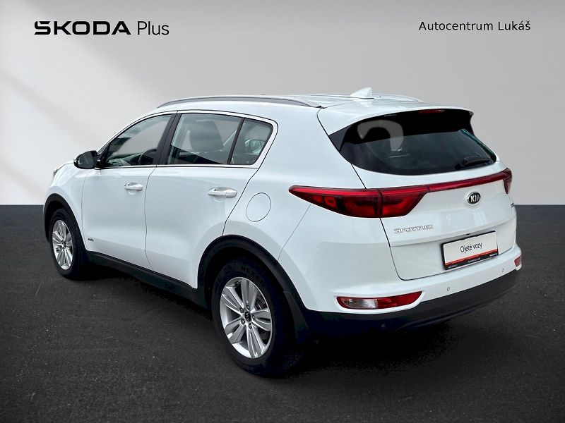 Kia Sportage (2016) 2.0 CRDi 4x4 - fotka 7 z 28