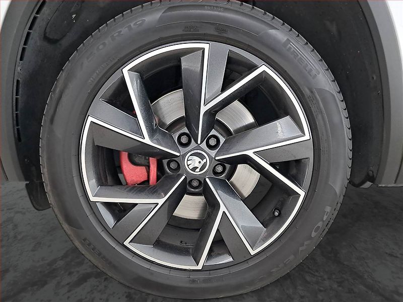 Škoda Kodiaq (2017) Style Plus 2.0 TSI, 4X4 - fotka 15 z 21