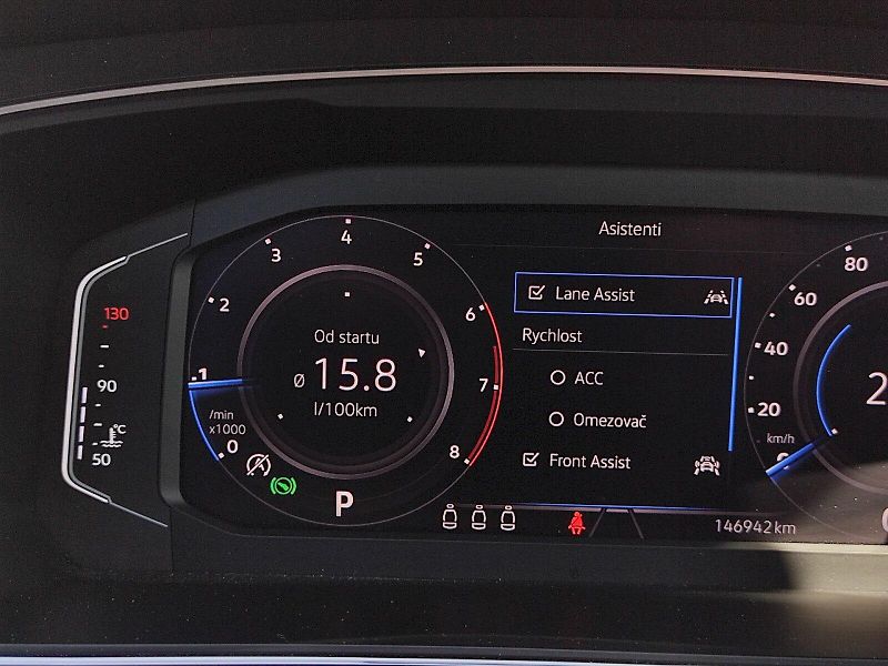 Volkswagen Tiguan Allspace (2021) 1,5 Tsi 110 Kw DSG R-Line - fotka 8 z 38