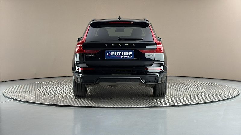 Volvo XC60 2.0 T8 AUT AWD Ultra Dark - fotka 5 z 36