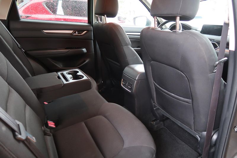 Mazda CX-5 (2018) 2,0 G165 Challenge,tažné,serv. - fotka 17 z 29