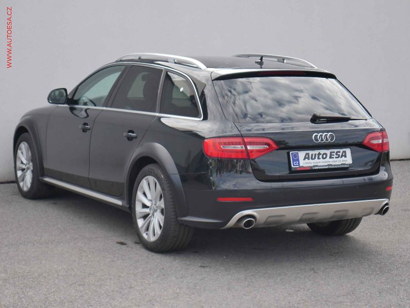 Audi A4 Allroad (2012) 3.0 TDi quattro, AT, bixen - fotka 6 z 20