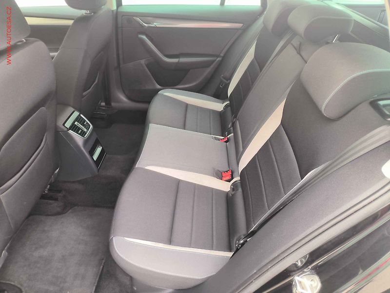 Škoda Octavia (2016) 2.0 TDi, Joy, STK7/28 - fotka 10 z 23